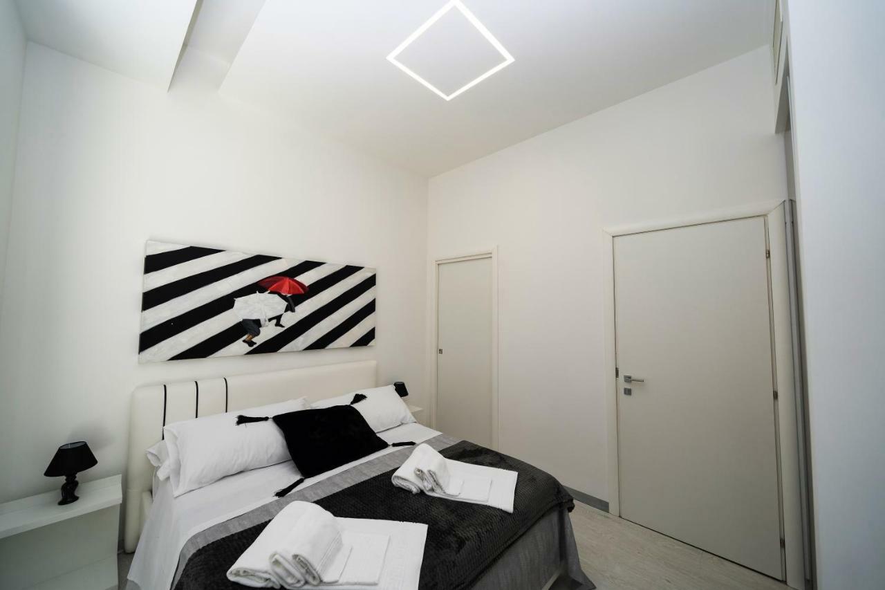 White Rooms 雷焦卡拉布里亚 外观 照片
