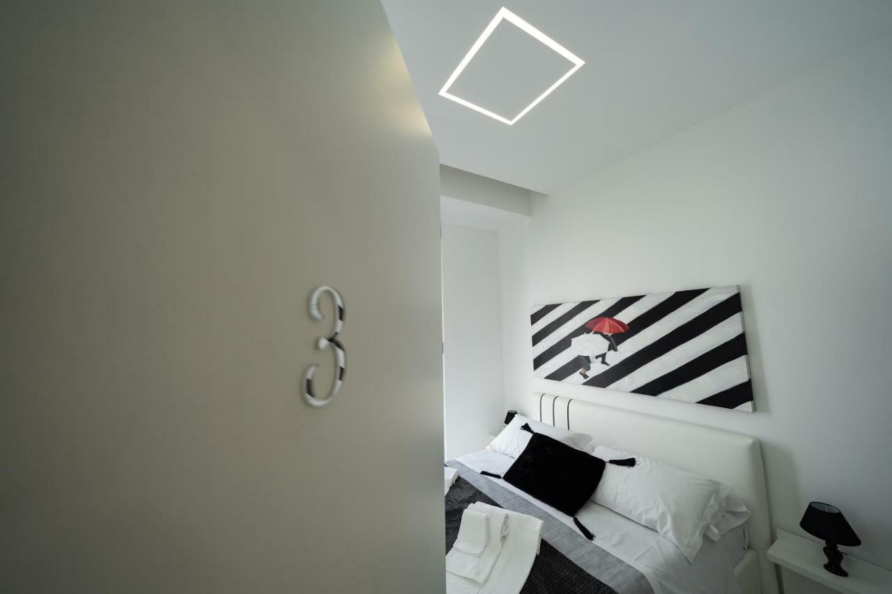 White Rooms 雷焦卡拉布里亚 外观 照片